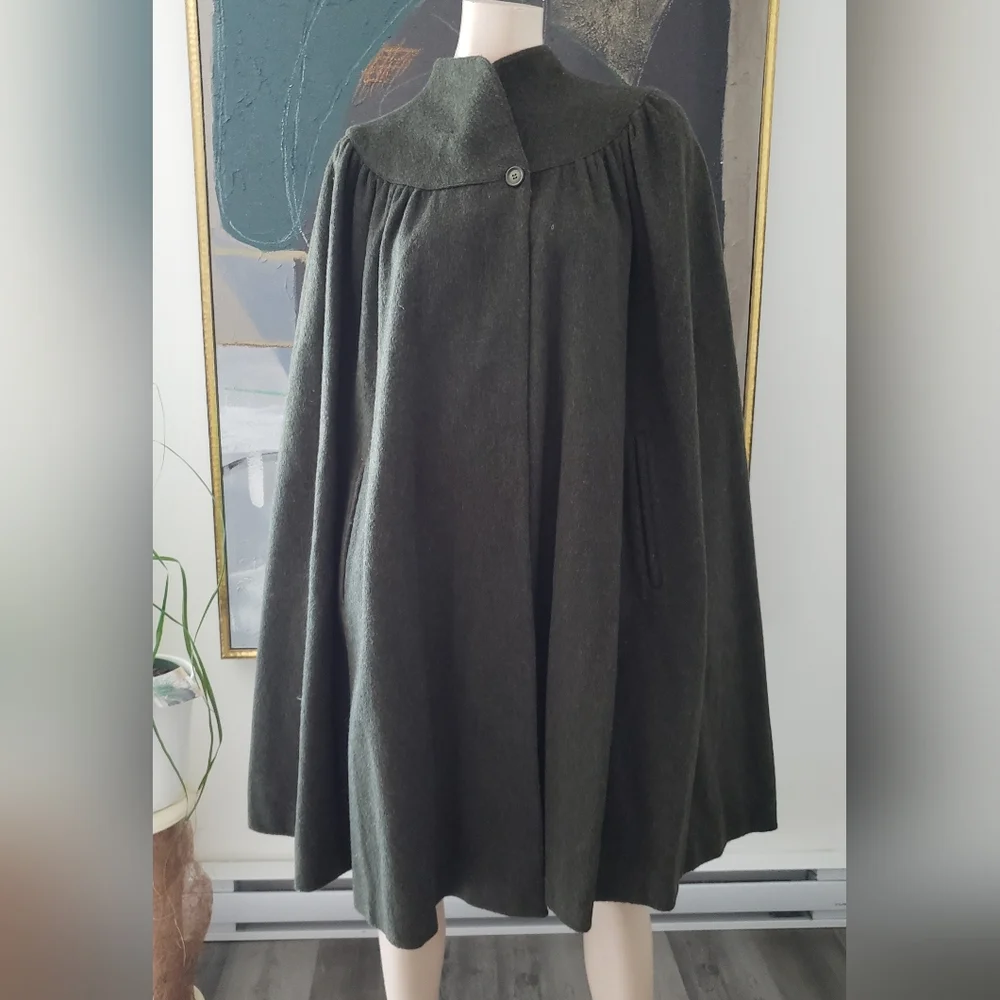 Vintage | Tailored Wool-blend Cape with High Collar - Picture 1 of 16